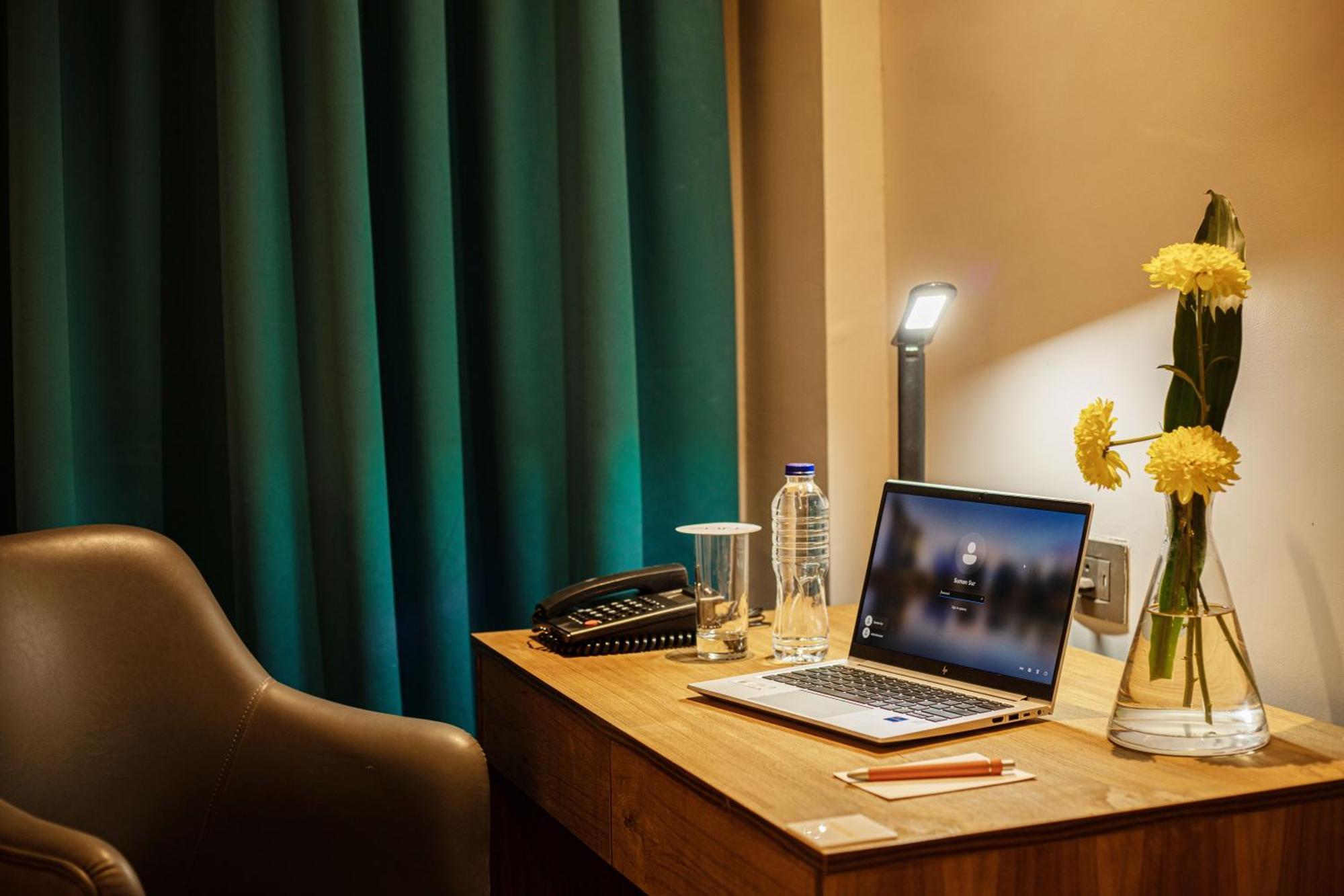 Zone By The Park Digha Hotel ดีกา ภายนอก รูปภาพ